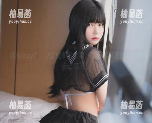 这Hizzy(히지)空姐照片合集，不带耳机看都能觉得自己在飞！