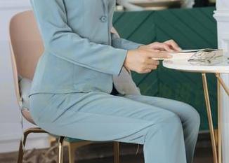 HuaYang花漾 - 在线更新！周于希婚纱图集，是否该考虑给男生也设计一套呢？