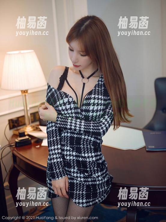 HuaYang花漾 - 赵惟依coco的温柔套图：她至少让人不想移开视线