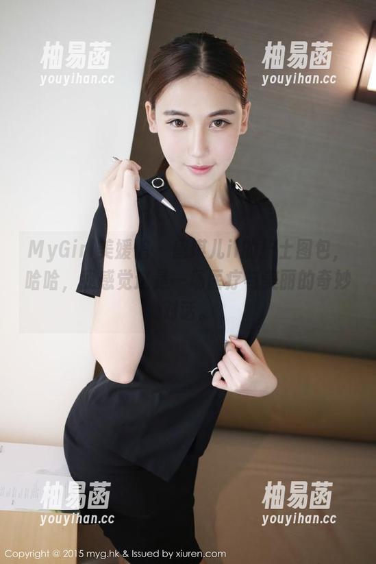 MyGirl美媛馆 - 唐琪儿il的护士图包，哈哈，我感觉这是一场医疗与美丽的奇妙对话。