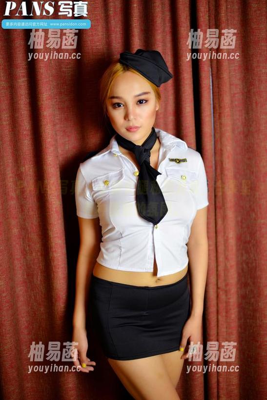PANS写真 - 小颖长腿私房游戏，合集里有种别致的氛围。