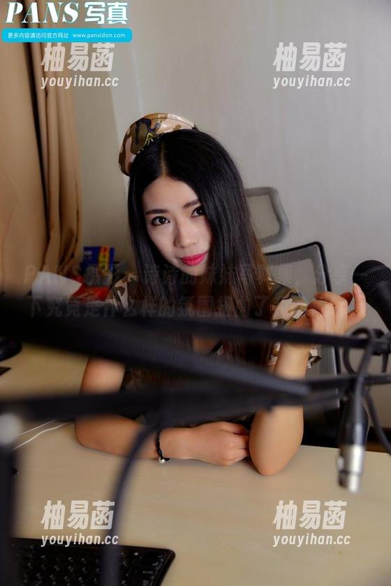 PANS摄影 - 诗诗的妹妹写真集，分享一下究竟是什么样的氛围扭曲了我的视线。