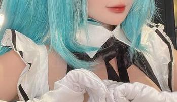 在SayoMomo的女友写真里，有一种淡淡的意味在流转