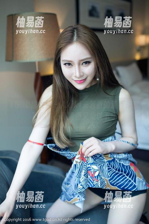 TGOD推女神 - Akiki朱若慕的清新裸足写真集，高清但又难以下手
