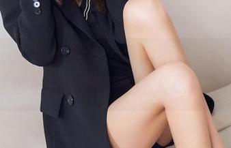 TouTiao头条女神 - 不得不说，李丽莎最新图包里的秘密，真让人忍俊不禁！