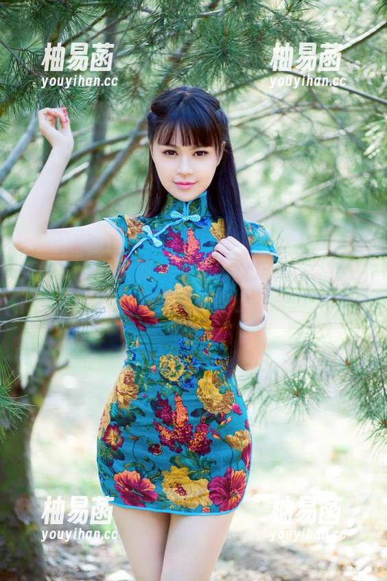 TuiGirl推女郎 - 何奕恋双人，下载你的图集，顺便调配些小想法。