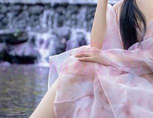 Xiuren秀人网 - 奇怪的是，Erikaki的兔女郎写真让我怀疑自己了…