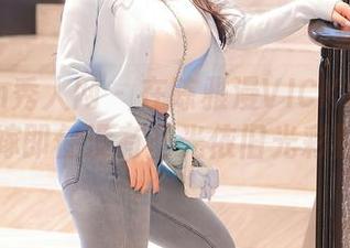 Xiuren秀人网 - 在陈雅漫VICKY的眼中，花嫁即使没有圣光依旧光彩照人。