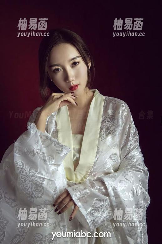 YouMi尤蜜荟 - 四月天里的李纤纤：合集和小插曲的完美写真