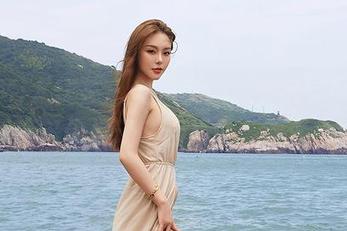 YouMi尤蜜荟 - 林茵茵的美足回家路，网盘里面等你发现哦合集中美得像片画！