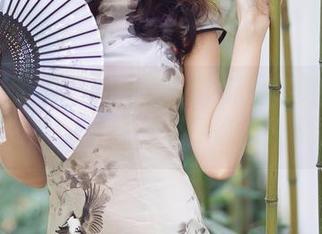 YouMi尤蜜荟 - 想见黄歆苑的套装写真合集，未满口福，还是欲罢不能？