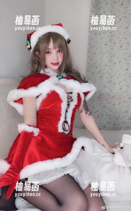 从网盘里提取出来的女孩，一千只猫薄禾的调皮点滴，哈哈。