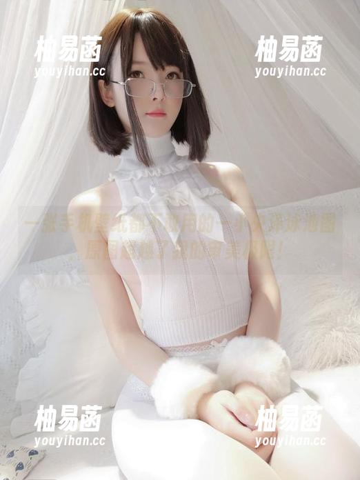 一张手机壁纸都不敢用的一小央泽泳池图，原图超越了我的审美极限！