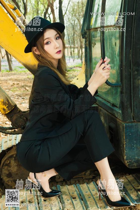 丽柜 - “小唐得了传说中的连体衣真爱！”这高清画面，我无法自拔。