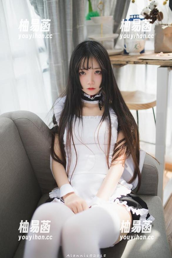 无圣光下，五更百鬼的女仆竟然这么让人心猿意马