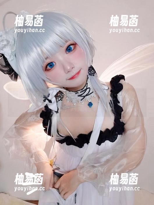 伊喵_Master的私拍中秋礼物：我说的妆点不只是月亮！