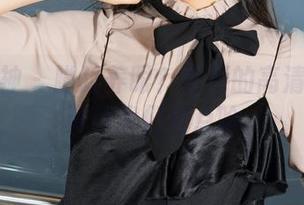 克拉女神 - 脚趾养眼？舒彤的高清裸足写真带我们看点啥