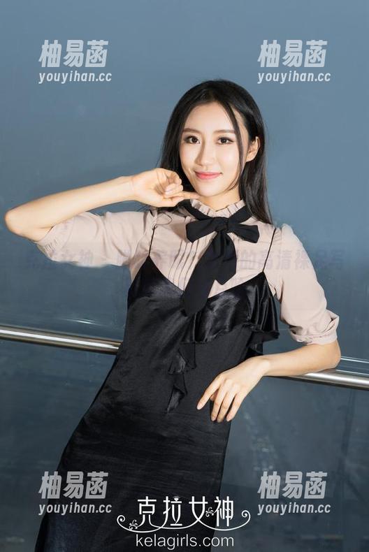 克拉女神-舒彤 克拉女神 - 脚趾养眼?舒彤的高清裸足写真带我们看点啥