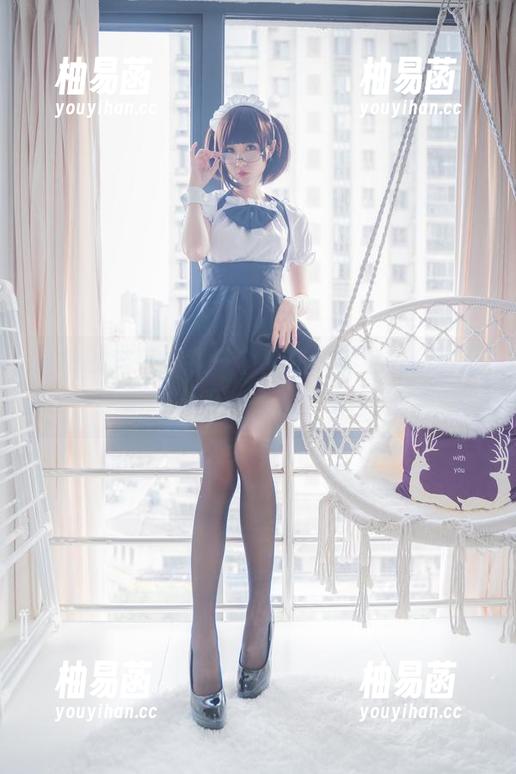 南鸽的套装：我一个人在楼梯上，一边想她的衣服，一边被堵住了