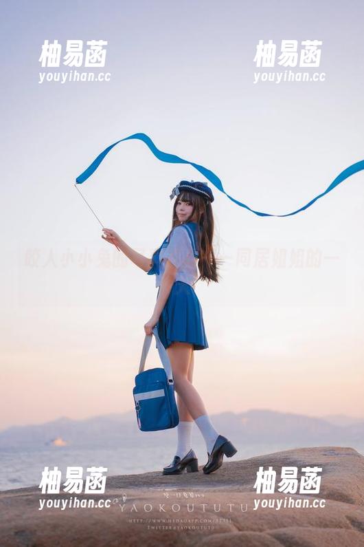 咬人小小兔的写真世界——同居姐姐的一天