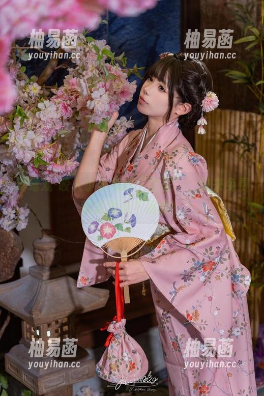 鸳鸯戏-咬人小小兔的“作品”，快来免费试试再说下载哦！
