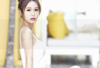 嗲囡囡 - 少女日常：懒得隐藏的K8傲娇萌萌Vivian壁纸