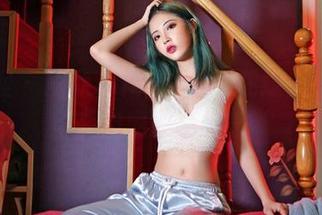 嗲囡囡 - 欣欣Rubybaby在线，清纯作品但愿你能接受