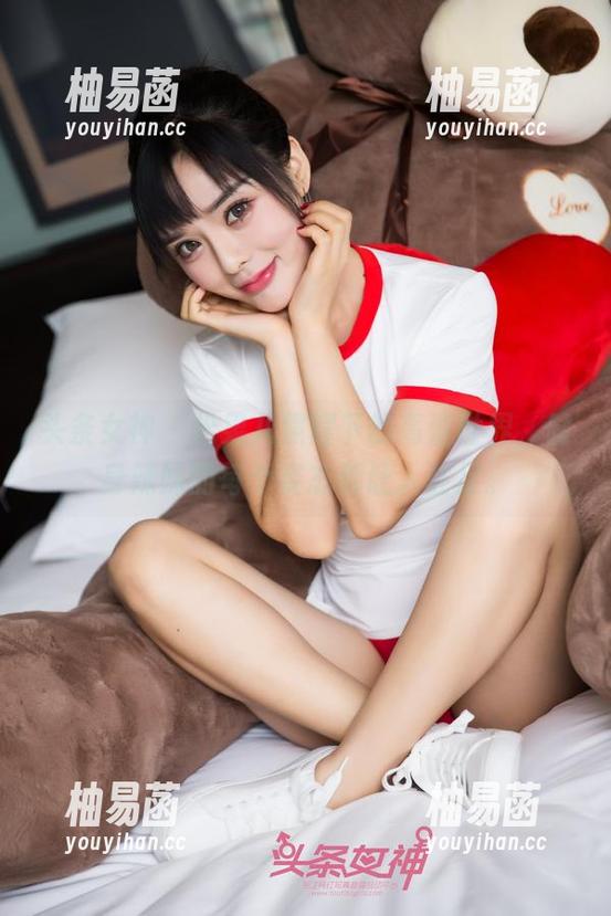 头条女神 - 松果儿照耀下的高清世界，健身辣妹的每个姿态都让人驻足。