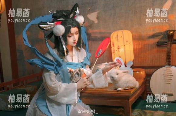 奶狮不咬人的白色图包，纯粹得有点过分，你信不信我都想入手？