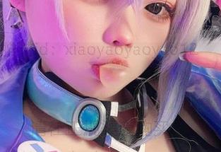 小瑶幺幺的作品，这校服妹妹真让人忍不住想评论几句——免费哦！