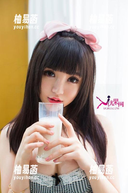 尤果网 - 栗子的这组少女作品，光影和身姿，居然有点小魔力，没道理。