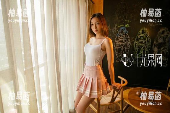 尤果网 - 你看过韩沫瑜的短裙写真吗？忽然想起小时候的夏天…