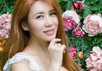 尤物馆 - 图片一刷就见Rebecca_吴颖茵的红裙，想象中美好的一切冲击你的小心脏。