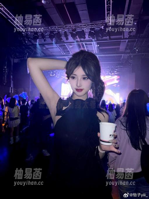 非常耿直的怡子yiii：剧情合集中的每一张图片都说我太卷了。