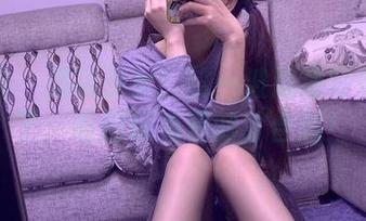 微密圈 - 提袜少女：这一波运动写真太贵了，咱们玩免费的才合适！