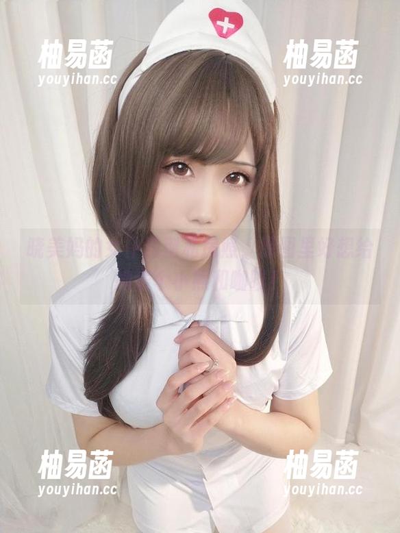 晓美妈的女仆造型私房照，原图里好想给她送个小熊和咖啡！
