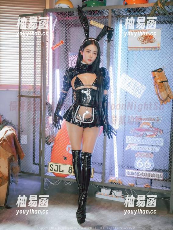 慢慢看普美Bomi(보미)的MoonNightSnap-旋律，cos还真有导航功能