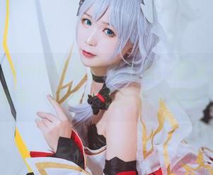 樱落Selena的最新作品集：游泳池和浮浮号，难得一见的泳池精彩！