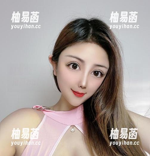 微密圈 - 想要惊艳一整年的美图？来下载海豚baby的2022吧，眼睛不要紧张哦
