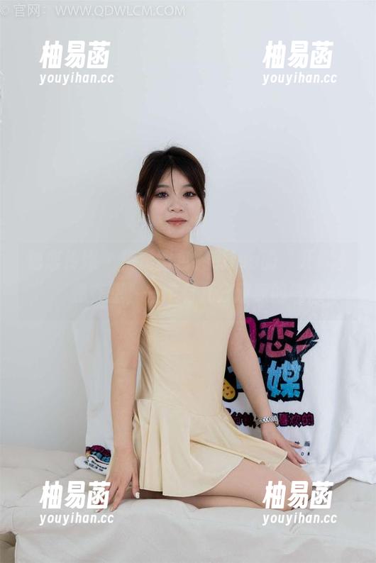 物恋传媒 - 精选图包，elise的“死库水”，我在想，一定有几分清凉的气息…