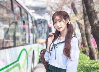动态与静态，王羽杉的透明写真让壁纸都羞愧！