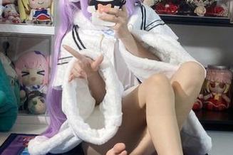 白栎Shirly的皮衣图包，围上去我可能会反向散发魅力？
