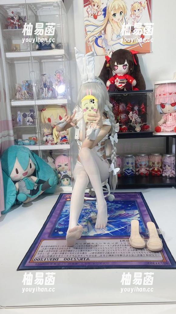 白栎Shirly如风，户外写真随性而至——图库中，只等你来发现！