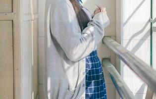 神乐坂真冬忍不住试水手风——原图里的小尴尬，也许这是新年新气象？