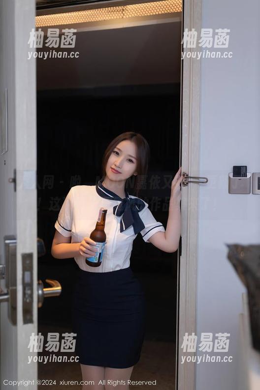秀人网 - 哟，MOON嘉依又双叒叕更新了！这次鸭子马尾风的作品集来了！