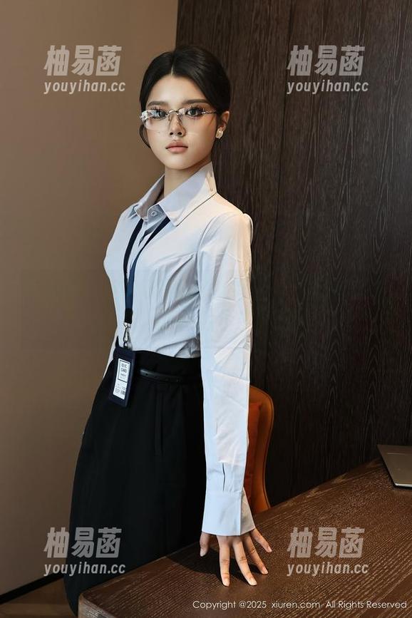 秀人网 - 这个UU酱兔女郎合集里的无圣光，让我在暗示中沉迷