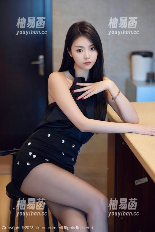 秀人网-奶酥 秀人网 - 奶酥出没,女仆模式上线,无圣光原图呀!