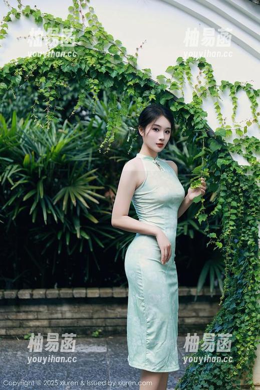 秀人网 - 林乐一旗袍合集：更新得比我换衣服的频率还快！