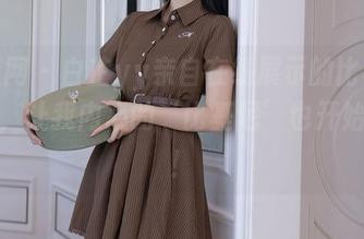 秀人网 - 白芷yy亲自在线展示的比基尼原图，让我内心的‘比基尼’也开始汹涌！