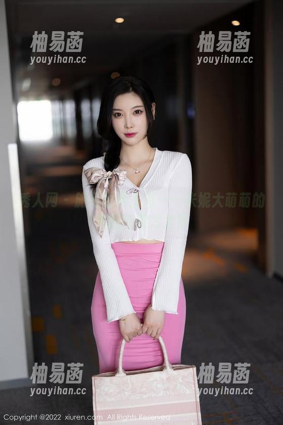 秀人网 - 旅行也要出彩——米妮大萌萌的美图与照片大赏